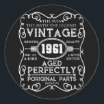 Adesivo Redondo Vintage 1961 Man Myth Legend 60th Birthday<br><div class="desc">Torne a sua celebração de aniversário ainda mais especial com este desenho bonito e colorido. Uma adição perfeita para a sua coleção de presentes de aniversário. Um deve vestir roupa para uma celebrante de aniversário.</div>