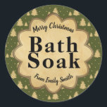 Adesivo Redondo Vintage Green Christmas Tree Bath Soak Labels<br><div class="desc">Nada diz "Feliz Natal" mais do que uma caixa de coisas bonitas! Você pode usar este adesivo em um conjunto de frascos para dar aos seus amigos e familiares o dom do autocuidado adicionando sais de banho com ervas secas e pétalas, leite de banho, chá e óleo. Não há limite...</div>