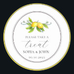 Adesivo Redondo Vintage Lemon Wedat Treat<br><div class="desc">As etiquetas de favor de casamento personalizadas com nomes de noivas e data de casamento para o obrigado você prefere bar de biscoito buffet com limões de cor d'água do estilo vintage.</div>