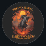 Adesivo Redondo Vintage Mente Sua Cabeça Dormindo Cabeça Sem Cabeç<br><div class="desc">Vintage Mente Sua Cabeça Dormente Cavaleiro Sem Cabeça</div>