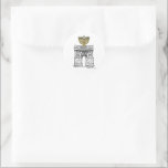 Adesivo Redondo Washington Square Arch NYC Happy Hanukkah Menorah<br><div class="desc">Sticker mostra uma ilustração original de um famoso marco da NYC, Washington Square Arch, "vestida" com uma menorah para o feriado. Excelente para mensagens de feriados! Esta ilustração Chanukah também está disponível em outros produtos. Não vê o que está procurando? Precisa de ajuda para a personalização? Entre em contato com...</div>