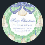 Adesivo Redondo Watercolor Merry Christmas Garland Vintage<br><div class="desc">Aquarela Feliz Natal Garland Vintage Square Sticker. Este belo paletó de Natal apresenta a aquarela de Natal com arcos brancos e meias de Bedford. É perfeito se você está procurando adesivos clássicos,  sulistas,  de Natal do milênio. Mensagem-me para quaisquer ajustes ou itens de correspondência necessários :)</div>