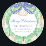 Adesivo Redondo Watercolor Merry Christmas Garland Vintage<br><div class="desc">Aquarela Feliz Natal Garland Vintage Square Sticker. Este belo paletó de Natal apresenta a aquarela de Natal com arcos brancos e meias de Bedford. É perfeito se você está procurando adesivos clássicos,  sulistas,  de Natal do milênio. Mensagem-me para quaisquer ajustes ou itens de correspondência necessários :)</div>