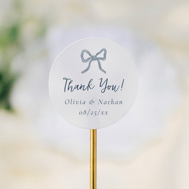 Adesivo Redondo Whimsical Retro Blue Bow Wedding Thank You Favor (Criador carregado)