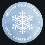 Adesivo Redondo Winter Blue Snowflake Merry Christmas Company<br><div class="desc">Os adesivos de presente de Natal personalizados da empresa apresentam floco de neve branco decorativo e sua mensagem personalizada sobre fundo azul-claro-d'água,  moderno e moderno.</div>