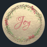 Adesivo Redondo Winter Greenery Berries Wreath Christmas Joy Doura<br><div class="desc">Vedante de envelope festivo, elegante e moderno, ou adesivo de presente para o Natal, com o texto "Joy" na caligrafia vermelha e um verde-inverno de na moda e uma coroa de frutas num fundo de ouro de champanhe. Desenvolvido exclusivamente para você pelo Happy Dolphin Studio. Se precisar de ajuda ou...</div>