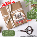 Adesivo Redondo Wolf Pup Merry Christmas Sticker<br><div class="desc">Traga o espírito da temporada para sua decoração de férias com o adorável Wolf Pup Merry Christmas Sticker. ・ Impresso em papel de alta qualidade e sem ácido para uma qualidade duradoura ・ Impressão vibrante a cor do cheio, cheio para o design atraente ・ Frente resistente ao cratch e leve...</div>