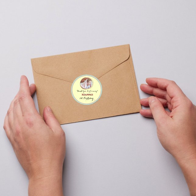 Adesivo Redondo Yellow Baby Girl/Boy Thank You Birthday  (Criador carregado)