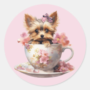Adesivo Redondo Yorkshire Terrier Sentado em Xícara de Chá com Flo