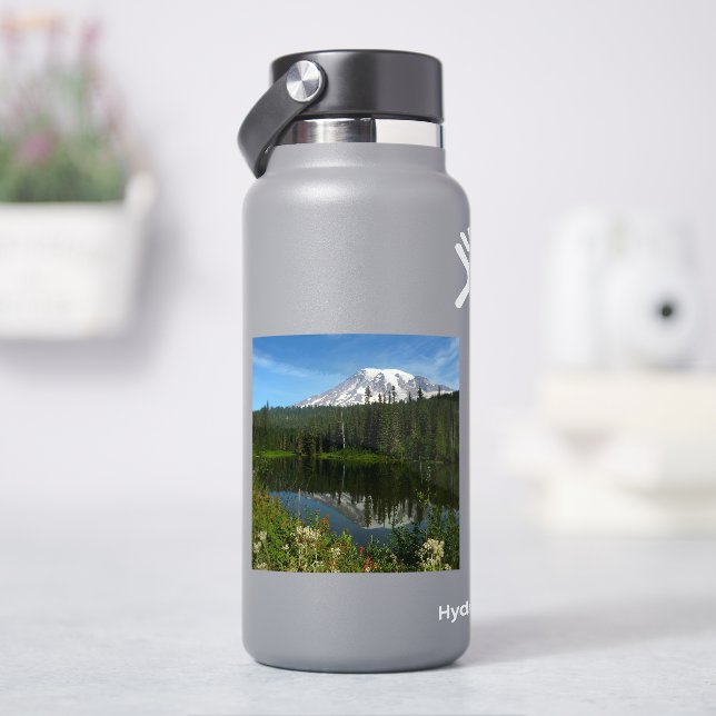 Adesivo Reflexo do Lago Monte Rainier com Flores Silvestre (HidroFlask)