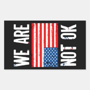 Adesivo Retangular Bandeira Americana Invertida de Protesto Não Estam