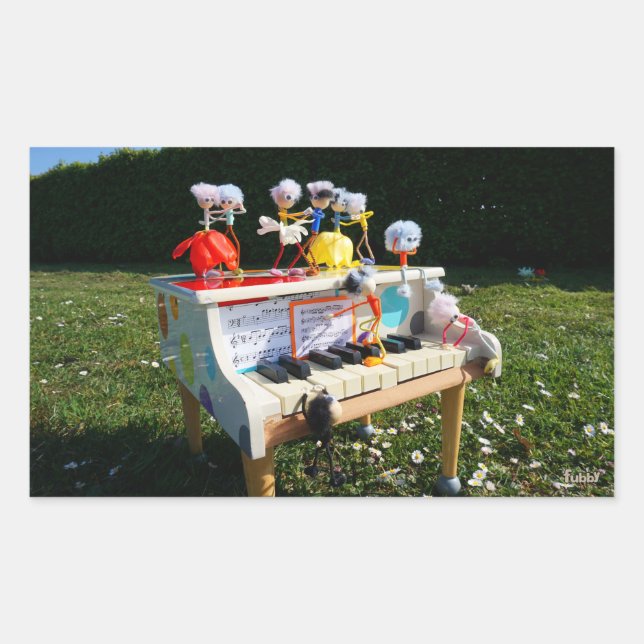 Adesivo Retangular Fubby's op piano die muziek maken en dansen. (Frente)