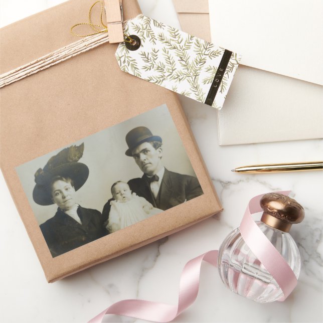 Adesivo Retangular Imagem de Fotografia B&W RPPC da Família Bowler (Presentear)