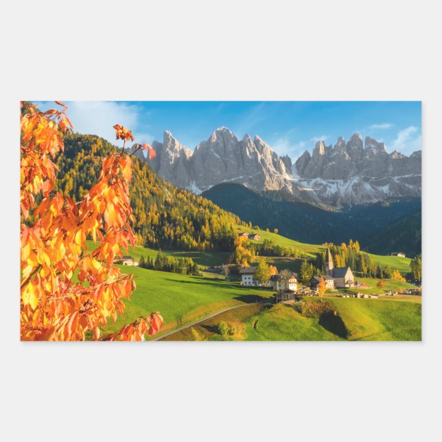 Adesivo Retangular Outono na paisagem de Dolomites com igreja (Frente)