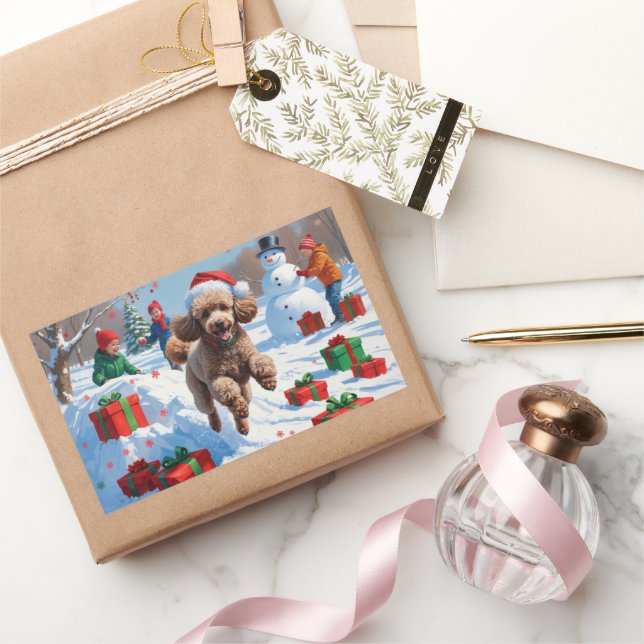 Adesivo Retangular Poodle correndo em neve com chapéu de Natal (Presentear)