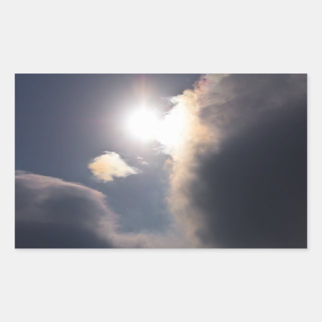 Adesivo Retangular Sundog Rainbow Cloud Burst Roupa e presentes (Frente)