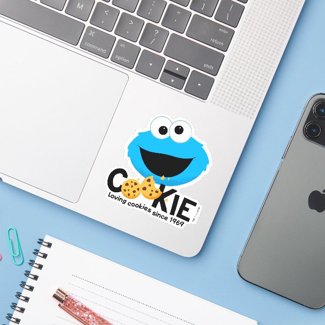 Adesivo Rua Sésamo | Cookie Monster Loving Cookies (Notebook com iPhone)