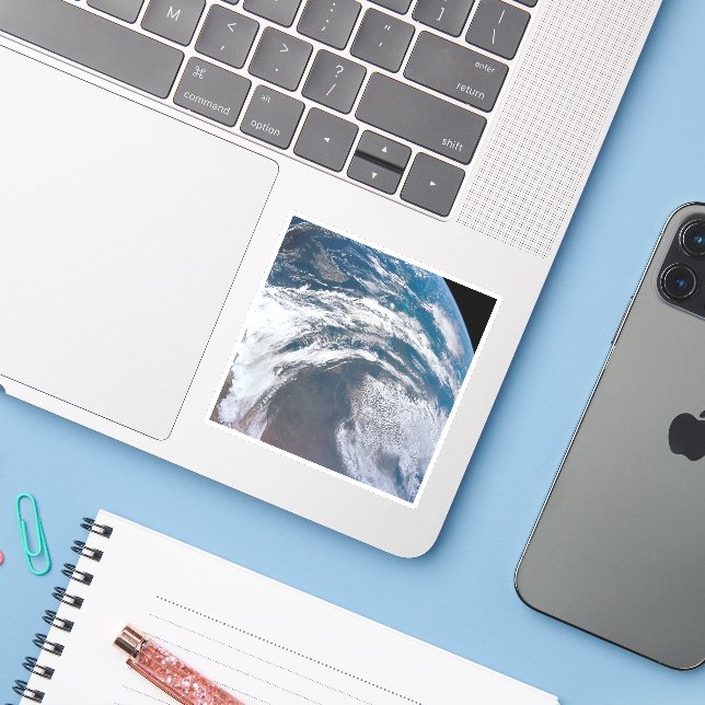 Adesivo Terra Da Nave Espacial Apollo 12. (Notebook com iPhone)