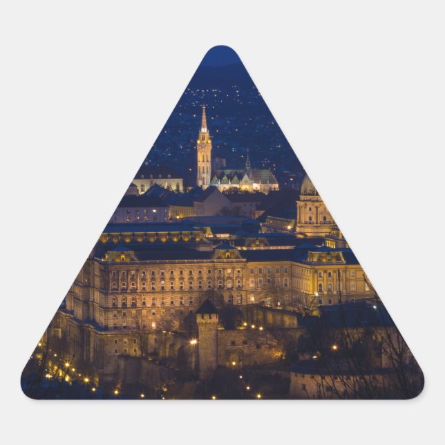 Adesivo Triangular Buda Castle Hungria Budapeste à noite (Frente)