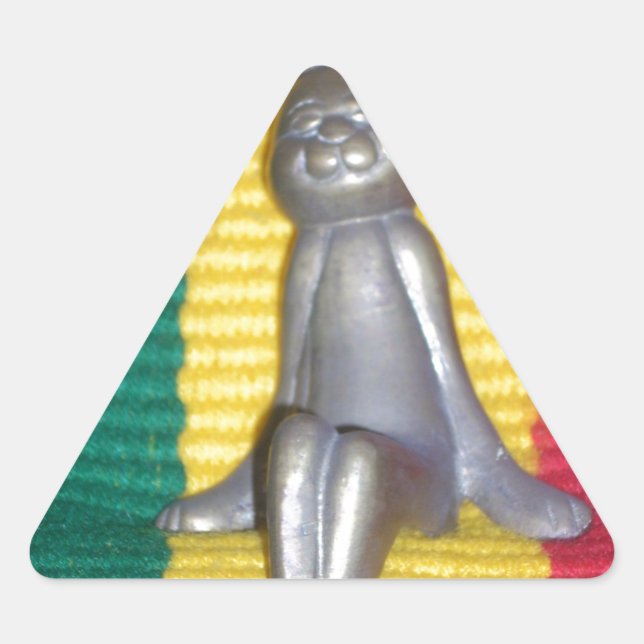 Adesivo Triangular Coelhinho em Cores Rasta: Um Toque de Impressão de (Frente)