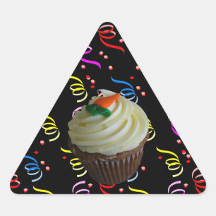 Adesivo Triangular Cupcake de bolo de carrot com Confetti