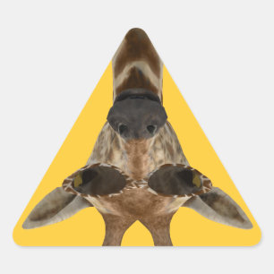Adesivo Triangular Girafa Incognito