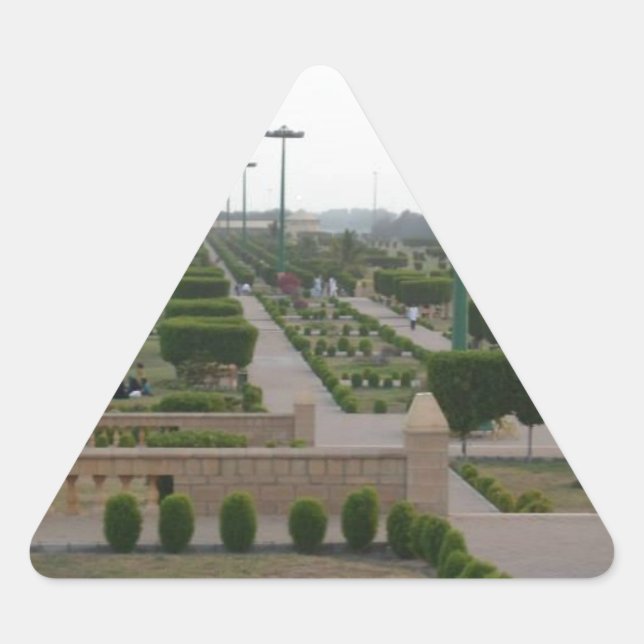 Adesivo Triangular Impressão de Paisagem Cênica do Parque Benazir (Frente)