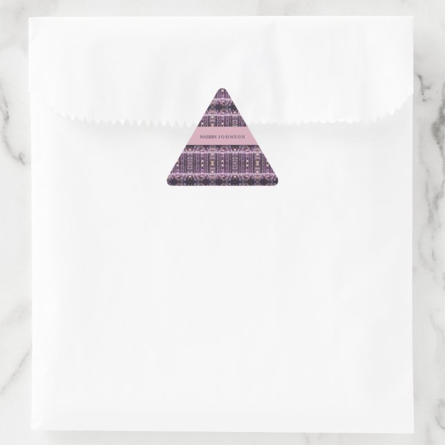 Adesivo Triangular Nome personalizado com fundo rosa mágico (Bolsa)
