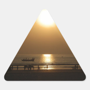Adesivo Triangular O amor é o que me dá energia