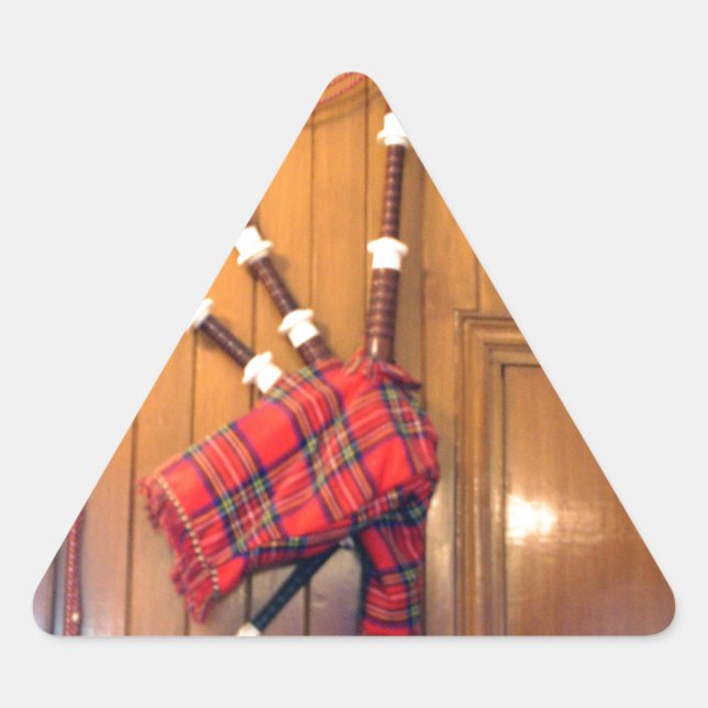 Adesivo Triangular Scotland Bagpipe Tartan Xadrez Instrumento Musical (Frente)