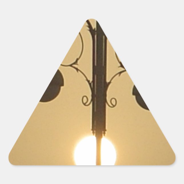 Adesivo Triangular Serene Victorian Street Lamp Sunset Sky (Frente)