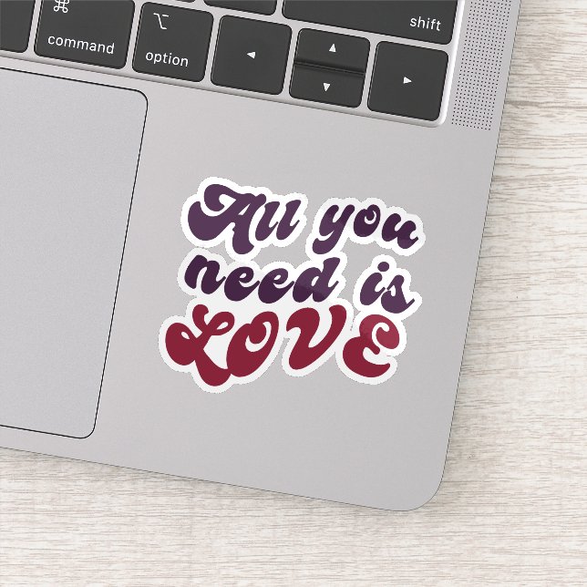 Adesivo Vestir Tudo Que Precisa É De Amor (Detalhe)