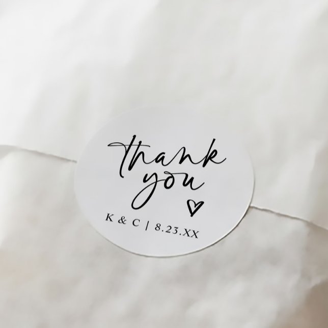Adesivos de Agradecimento para Lembranças de Casam (Modern minimalist handwriting wedding thank you favor tags with heart in black and white)