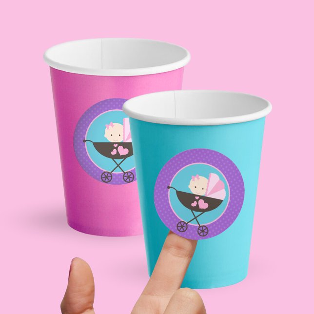 Adesivos Redondos de Bebê Menina Boneca (Adorable Baby Doll Birthday Round Stickers. Perfect for favor boxes, envelope seals, cups & more!)