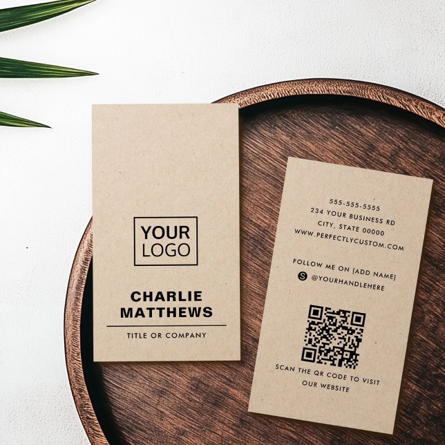 Adicionar logotipo de mídia social cartão de visit (Add logo social media QR Kraft paper business card)