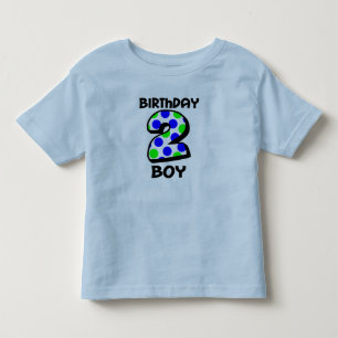 Adicione a camisa do segundo aniversário do seu fi