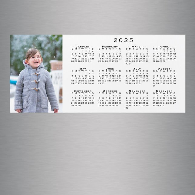 Adicione seu Calendário de Foto 2025 no White Magn (Add Your Photo 2025 Calendar on White Magnet in situ)