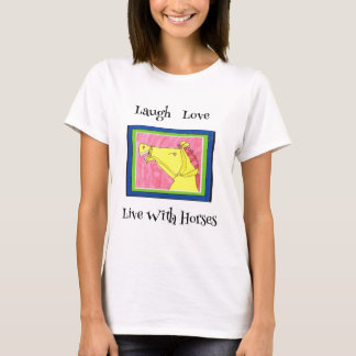 Adoro camiseta de cavalos com um design bonitinho.