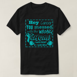 Adulto que você sujou com a camisa errada do
