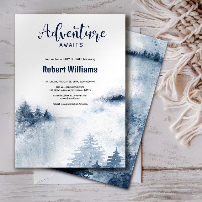 Adventure aguarda convite para a floresta aquática (Watercolor foggy forest adventure awaits baby shower invitation with mommy and baby bear)