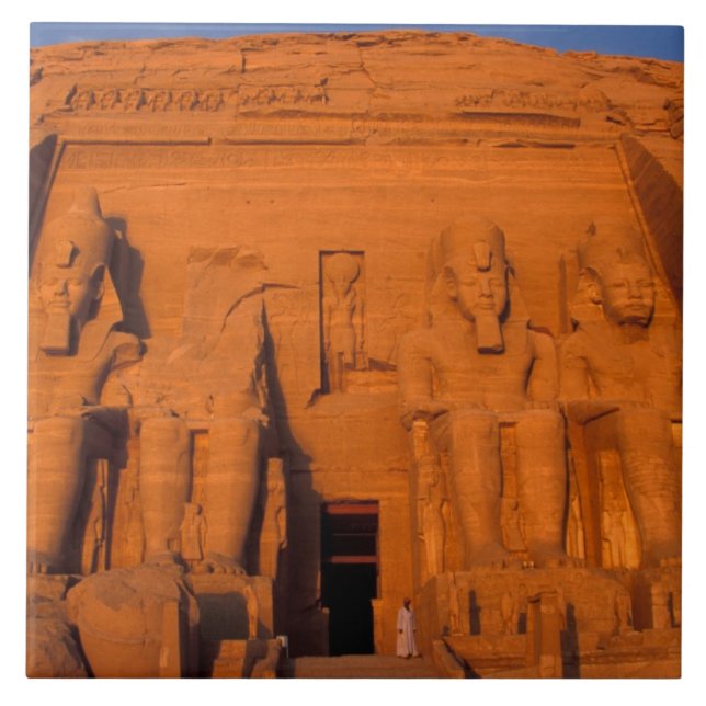 AF, Egito, Abu Simbel. Fachada ao pôr do sol, Gran (Frente)