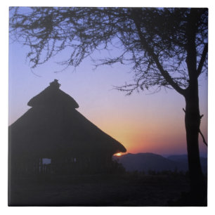 África, Etiópia, região do rio Omo, Pôr do sol sob