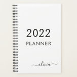 Agenda 2022 Nome Moderno Feminino em Script Monograma Pre<br><div class="desc">2022 Calendário de Casamento com Nome em Script Branco e Preto Planner de Eventos. Faz um presente perfeito para alguém que ama luxo e glamour para datas como aniversário de 16 anos, casamento, chá de noiva, aniversário de casamento, chá de bebê ou despedida de solteira.</div>
