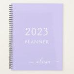 Agenda 2023 Lavanda Purple Script Monogramme Name Modern<br><div class="desc">Monograma Roxo 2023 Lavanda Adicione Seu Próprio Nome do Script 2022 Calendário Planejador De Eventos De Casamento. Isto faz o doce e perfeito aniversário de 16 anos,  casamento,  chá de panela,  aniversário,  chá de fraldas ou festa de solteira presente para alguém que ama luxo de luxo e estilos quíticos.</div>