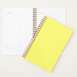 Agenda Amarelo-Manteiga<br><div class="desc">Conhecidos pelo tom quente,  os tons de borboleta de amarelo adicionam alegria instantânea e um senso de conforto a qualquer espaço,  enquanto complementam facilmente outras matizes. Um neutro convidativo que fica entre amarelo pálido e branco cremoso,  pode ser usado tanto em designs tradicionais quanto modernos.</div>