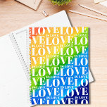 Agenda Amor é Orgulho gay Rainbow<br><div class="desc">Este planejador colorido é decorado com um fundo arco-íris de cor d'água e um padrão de Amor é Amor na tipografia na moda branca.</div>
