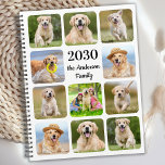 Agenda Ano Fotográfico Moderno Personalizado de Crianças<br><div class="desc">Planejador de calendário de colagem de fotos personalizado para sua família, crianças ou animais de estimação. Mantenha todos os seus compromissos com cães, quer sejam visitas veterinárias, datas de brincadeira de filhotes, aliciamento de cães ou treinamento de todos os encontros organizados, de família e de crianças! Nosso planejador de fotos...</div>