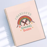 Agenda Baking Queen or King- Rainbow- Custom<br><div class="desc">Baking Queen or King- Rainbow- Custom Planner with your Initial, Name or Text. Celebrate creativity in the kitchen with this charming Baking Queen personalized notebook. Designed for passionate home bakers, pastry lovers, and anyone who rules the oven with heart and flair. The glossy black cover features a playful pink crown...</div>