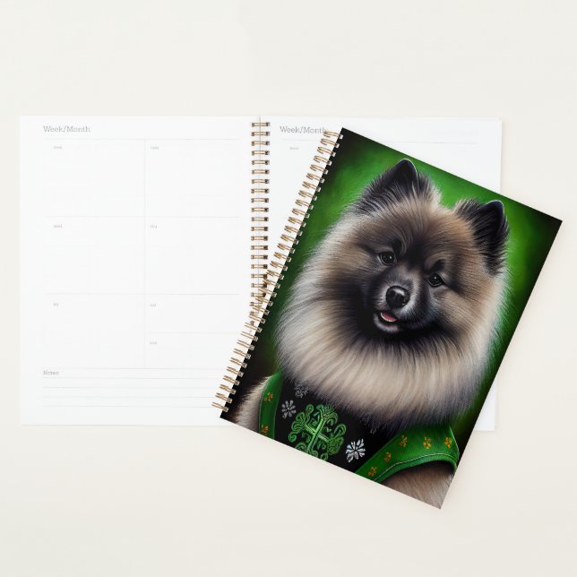 Agenda Cachorro Keeshond na Rua. (Exibição)