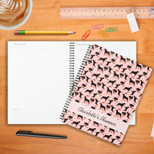 Agenda Calendário Rosa Rottweiler Cachorros Rotina (Rottweilers Dog Planner in Pink)
